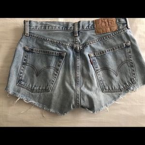 Levi cut off shorts